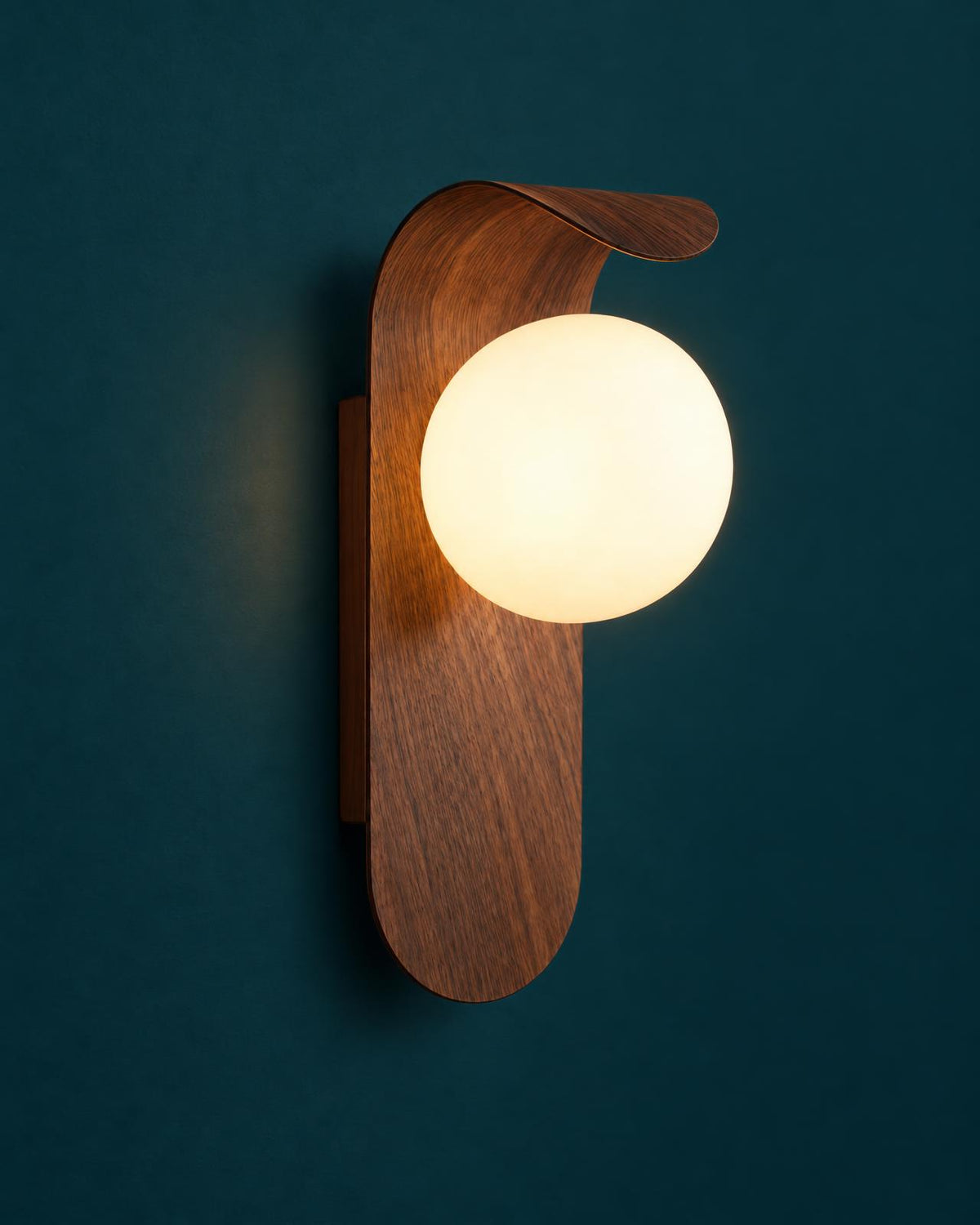 Applique Murale Globe Opale et Platine Effet Noyer
